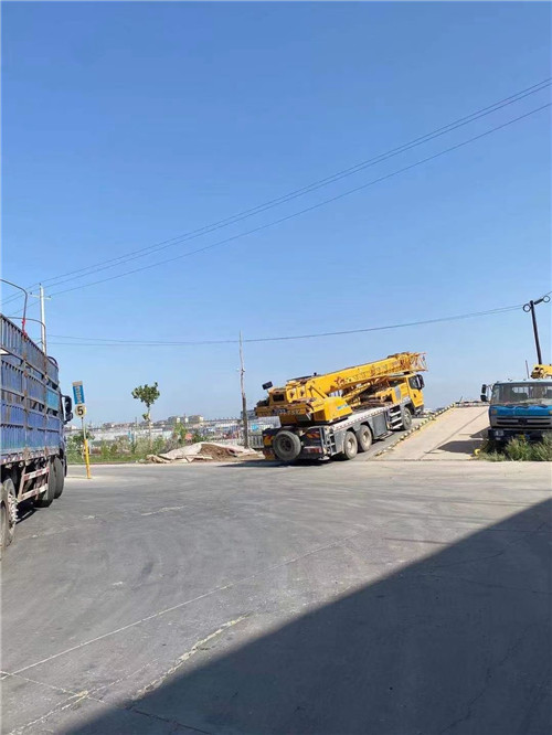 罗田县25吨吊车的租赁价格大概是多少？