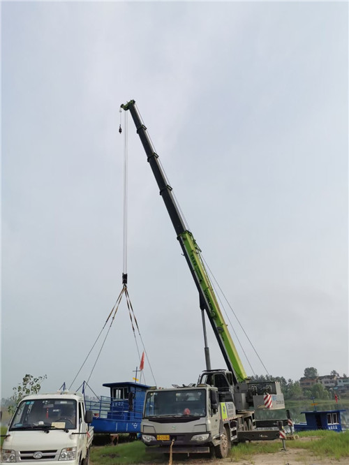罗田县桥梁建设吊装案例